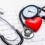 فشار خون شریانی مهمترین عامل خطر ابتلا به بیماری‌های قلبی عروقی در کل جهان است که طی بررسی محققان تمرین هوازی در آب باعث کاهش فشار خون سیستولیک و میانگین فشار شریانی می شود.