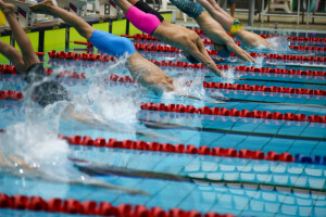 جابجایی 16 رکورد در مسابقات شنا جام نوروز آزادی