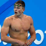 روز نخست المپیک ریو با برگزاری شش دیدار واترپلو مردان و چهار فینال شنا برگزار شد تا نخستین مدال‌آوران جهان ورزش‌های آبی معرفی شوند.