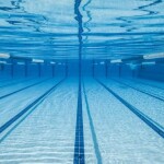 طبق اعلام کمیته فنی شنا با توجه به شیوع دوباره ویروس کرونا، مسابقات شنای جایزه بزرگ دختران (جام فجر) به تعویق افتاد.
