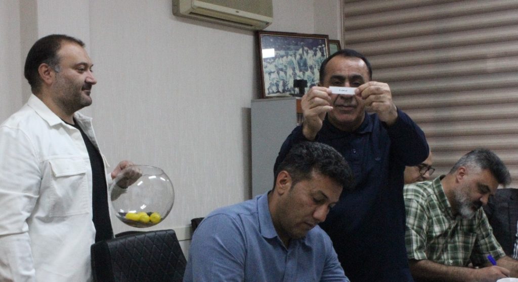 قرعه‌کشی سی‌و‌پنجمین دوره لیگ برتر واترپلو کشور برگزار شد/ گزارش تصویری 