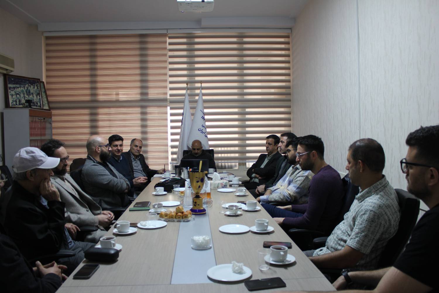 گزارش تصویری نخستین نشست تخصصی راه‌های توسعه قهرمانی رشته ورزشی شنا